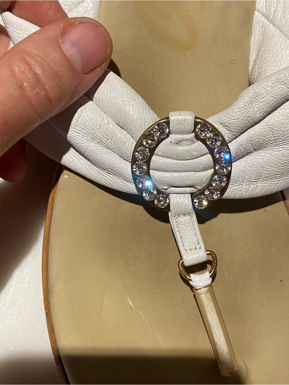 ONEX White Wedge Thong Sandals with Rhinestone Accent, Size 7 - Picture 5 of 8